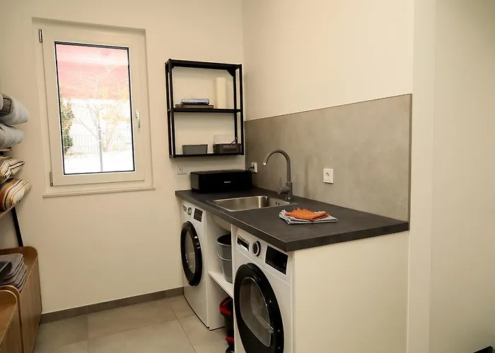 Zugzuflucht-neues, Modernes *